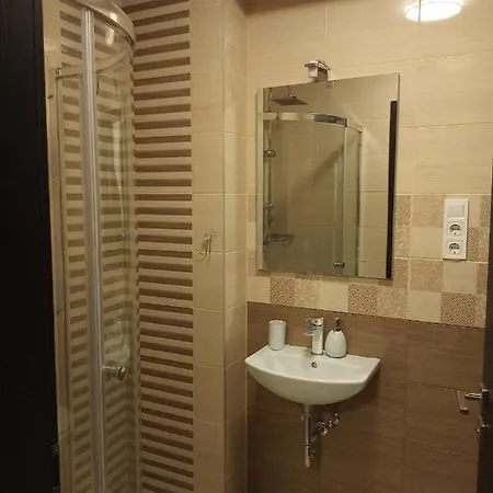Szellorozsa Apartment *